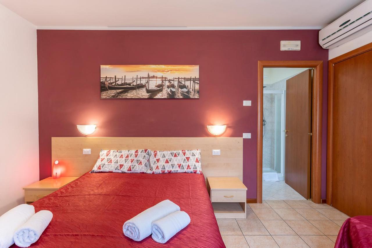 Laguna Bed & Breakfast *